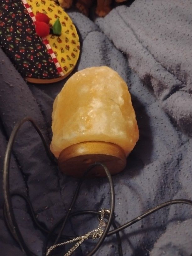 Salt rock Lamp