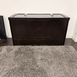 The Perfect Bed for Guests, Home Office, or Airbnb Hosting.