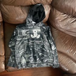 Fresh Laundry Sweatshirt Youth L