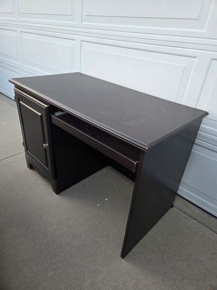 Free Desk