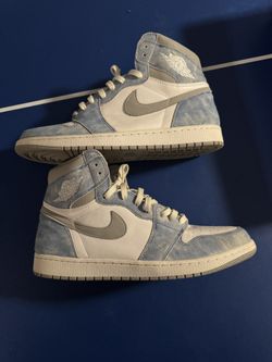 *USED* Jordan 1 Hyper Royal Size 14