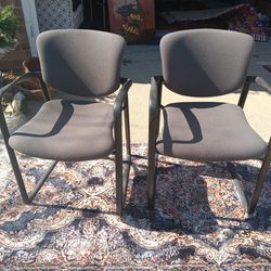 PAIR OFFICE CHAIRS