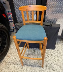 Bar stool $2