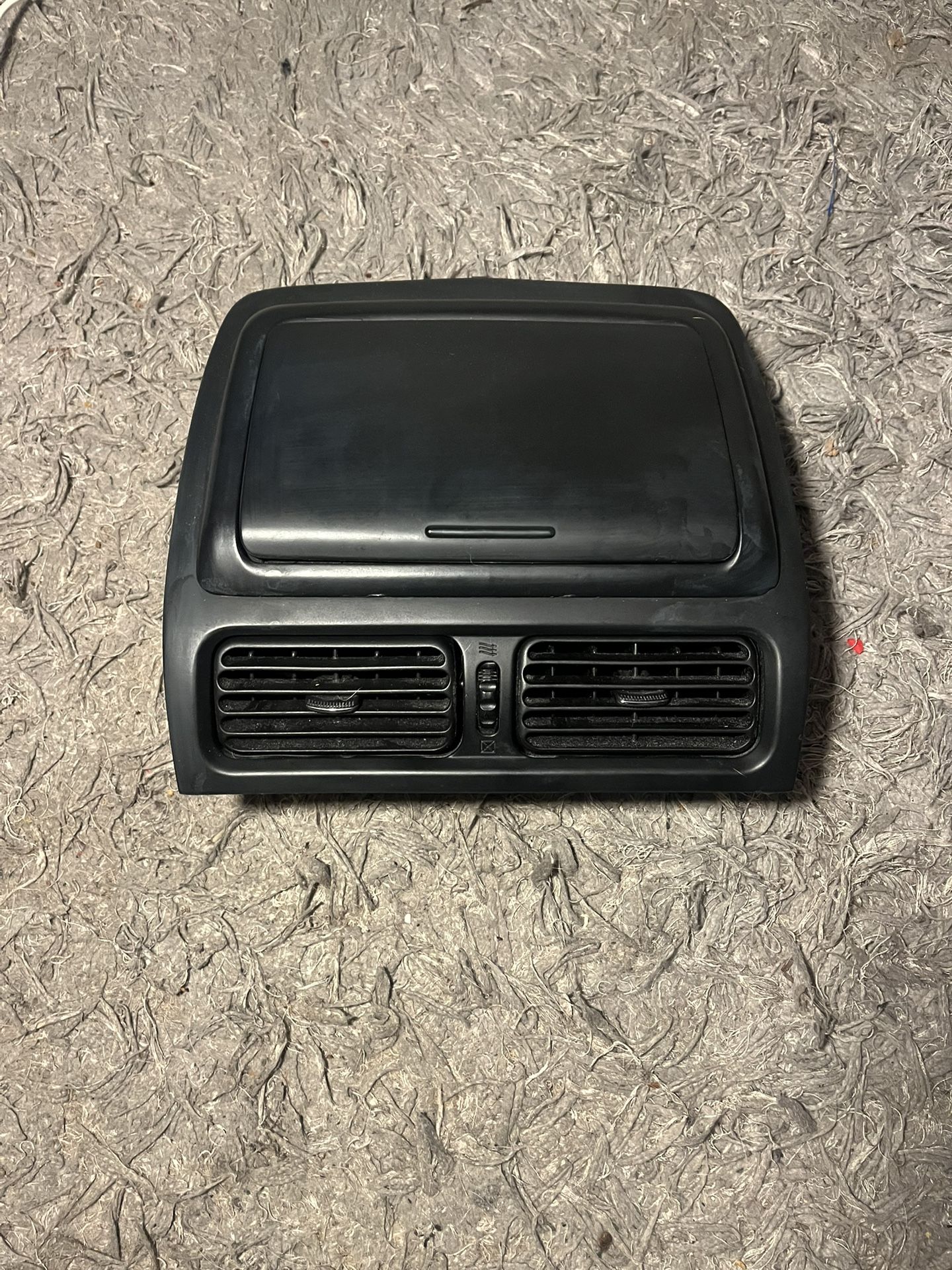RARE Altezza/IS300/IS200 Airvent cubby