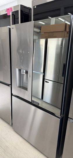 💥Great Save💥 26 cu. ft. Counter-Depth MAX French Door Refrigerator w/ Mirrored Instaview & 4 types of ice, PrintProof Stainless Steel