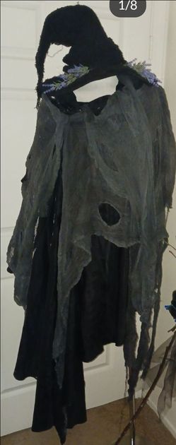 Witch outfit cloak