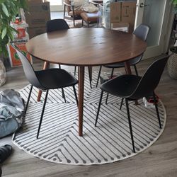 ARTICLE Dining Room Set