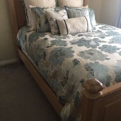 Queen Bedroom Set
