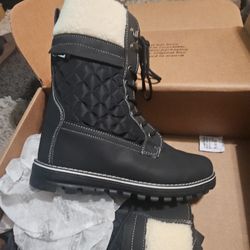 Polar Women’s Memory Foam  Size 7.5 O 8