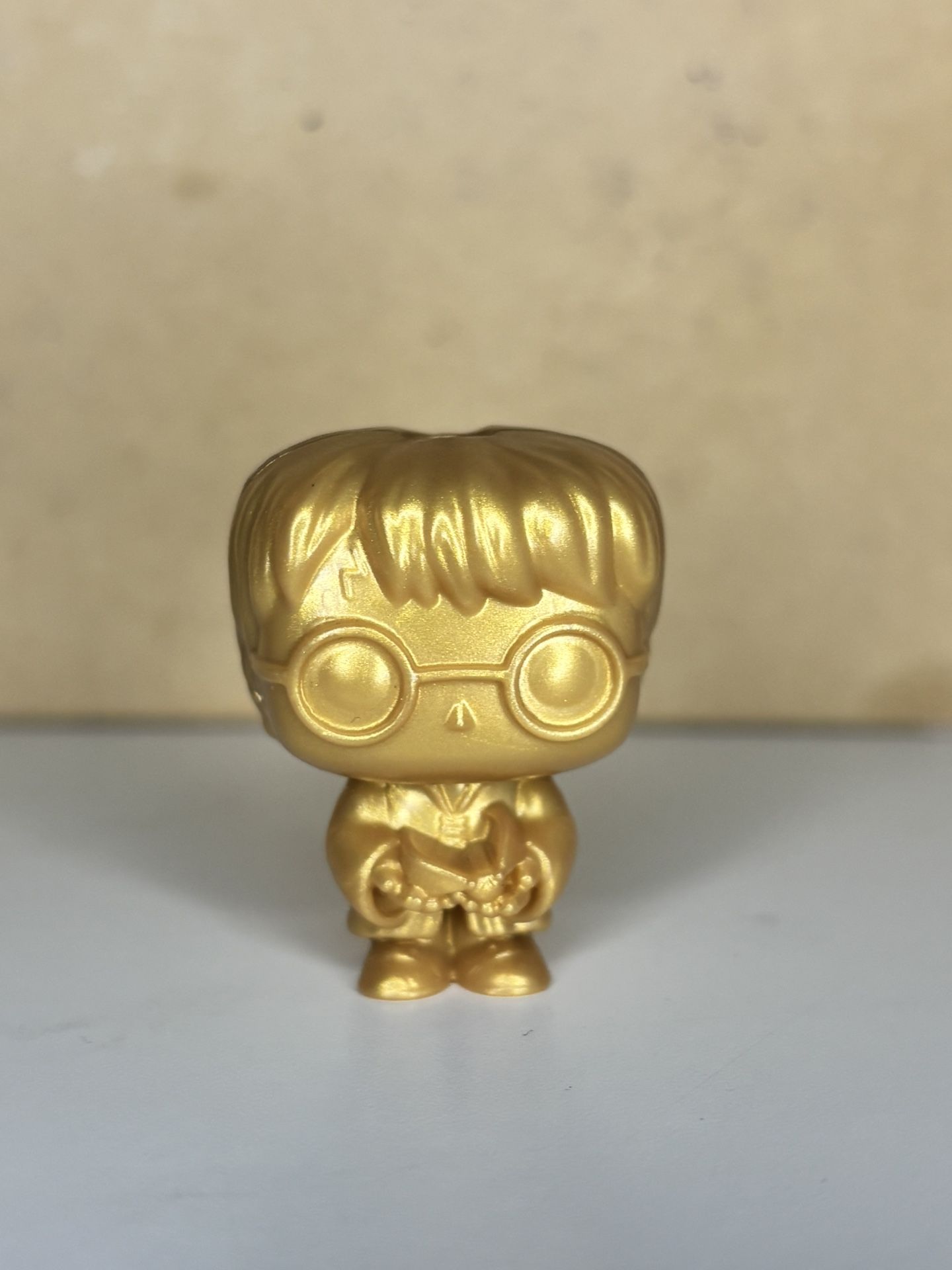 RARE GOLD Harry Potter VT401 - Kinder Joy x Funko - Chase Edition - Near Mint