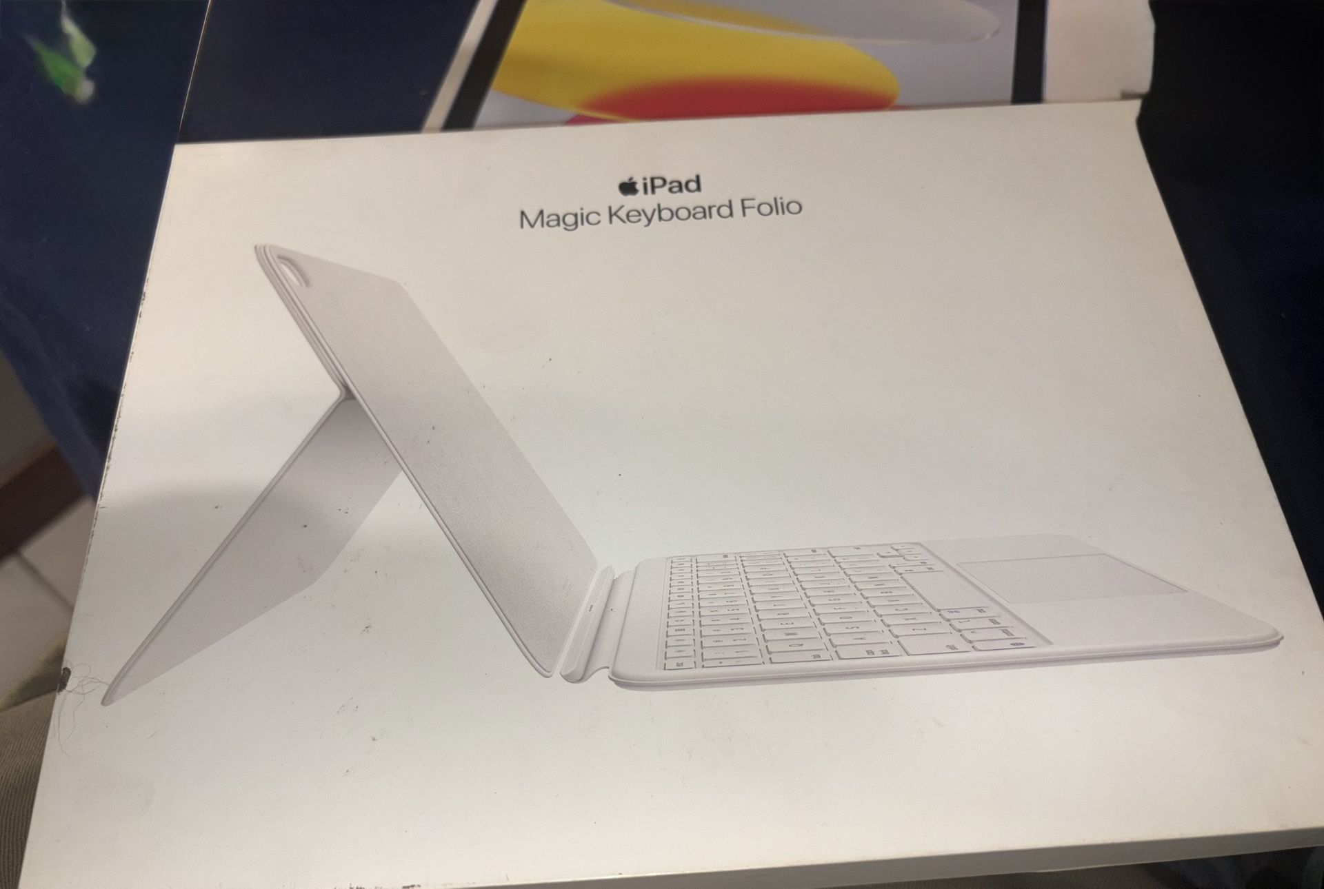 Apple iPad  ,  Magic Keyboard Folio Brand New In The Box Never Used