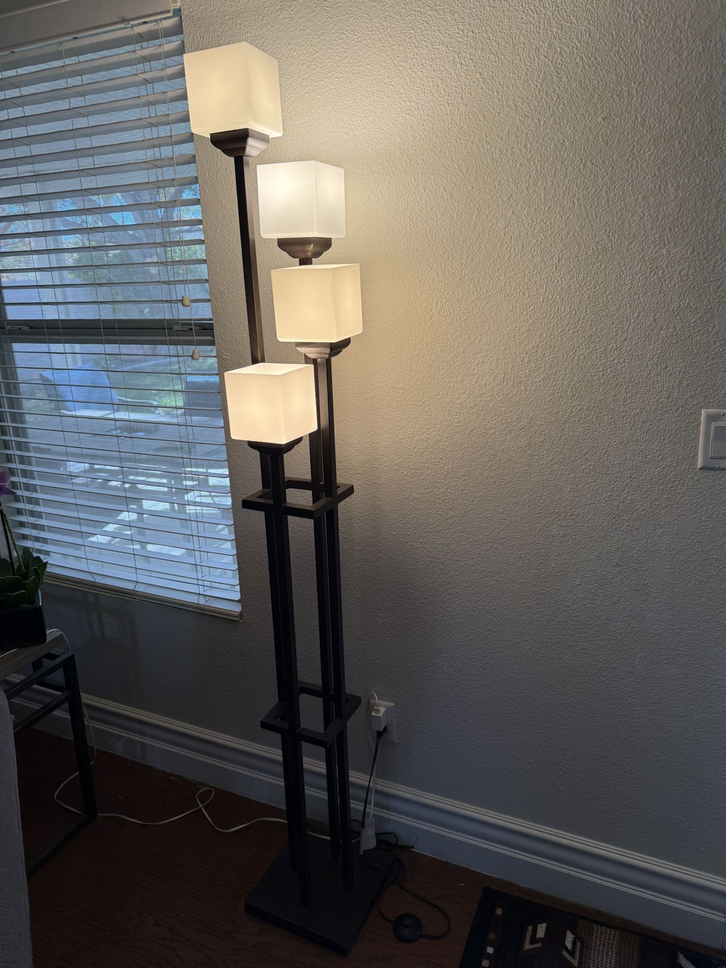Franklin Ironworks Floor Lamp