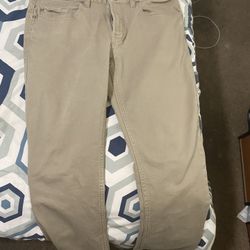 Men 32x30 Khakis Skin Straight Jeans