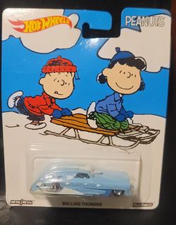 Hot Wheels Peanuts Rolling Thunder Die-Cast Car