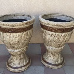New Flower Pots Made Out Of Clay 