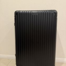 Rimowa Moncler Check In Luggage Size 30