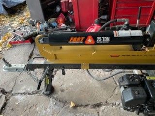 25 ton 6.5 HP Vertical and horizontal log splitter