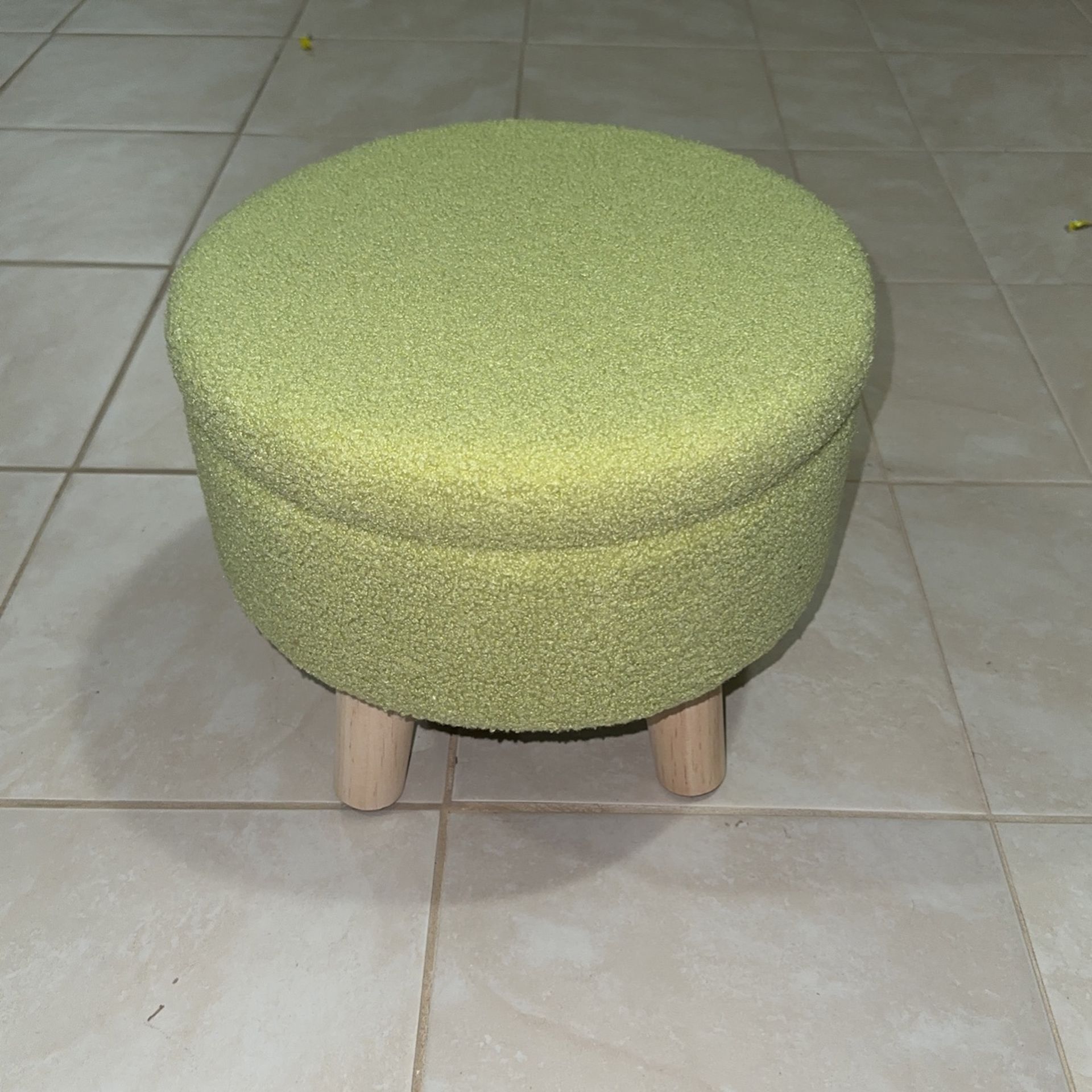  Wimarsbon Storage Ottoman, Modern Round Footrest with Soft Padded Seat
