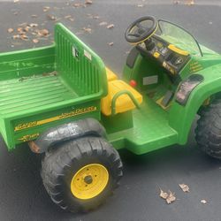 John Deere Power wheel