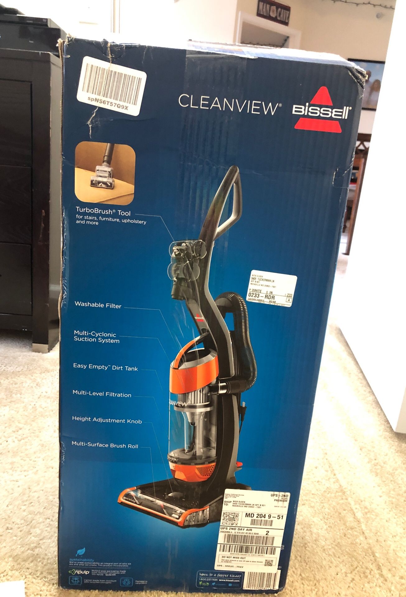 New bagless vacuum