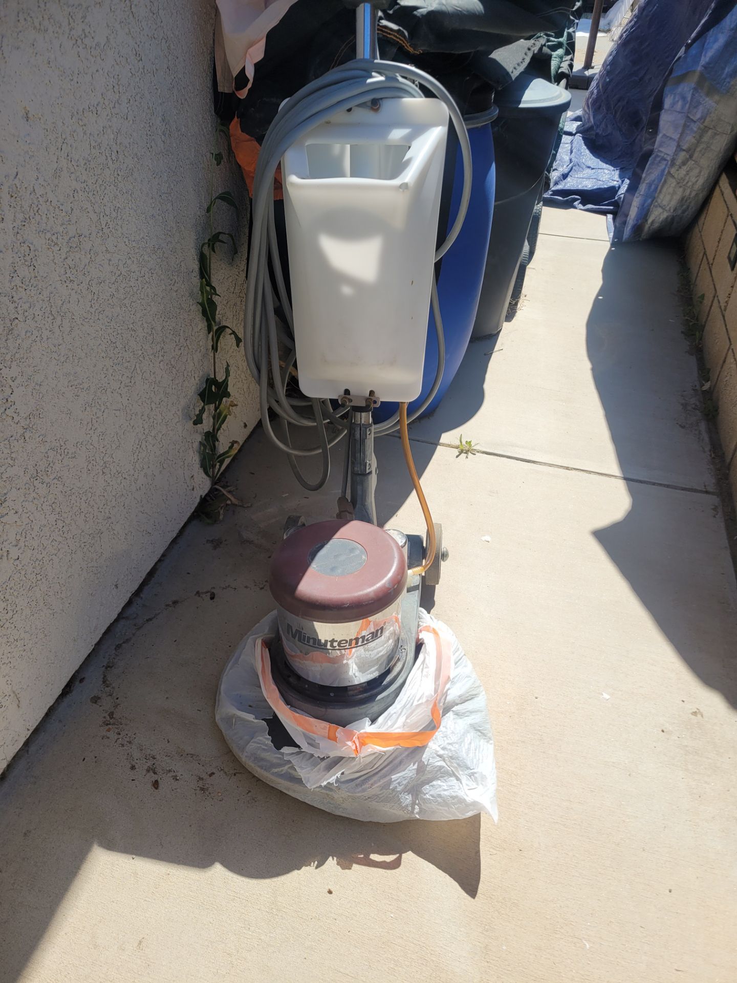 Industrial floor buffer and shampoo machine