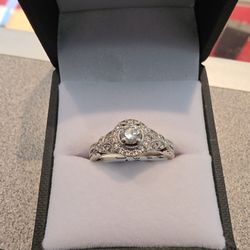 Women's Engagement Ring