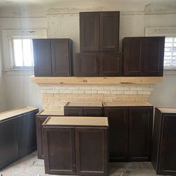10 PCs. Kitchen Cabinet Set