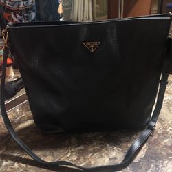 Tote Black Medium Purse