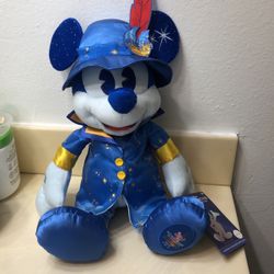 Mickey Mouse: The Main Attraction Plush