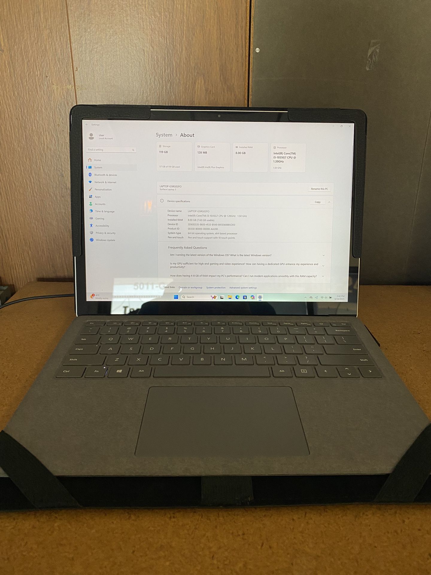 Msft Surface 13.5” Touch Laptop Core I5-1035g7(10th Gen). 8gb 128gb Win 11 Pro Charger Warranty