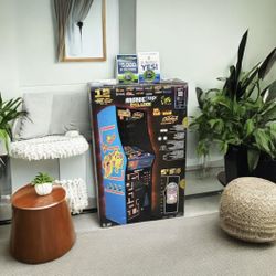 6538281 Arcade1up Class of 81 Deluxe Arcade game