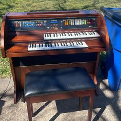 Regency Lowrey Piano 