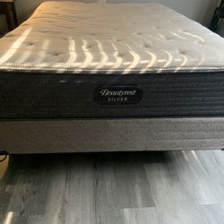 Beauty Rest Full Size Bed With Box Spring And Frame 