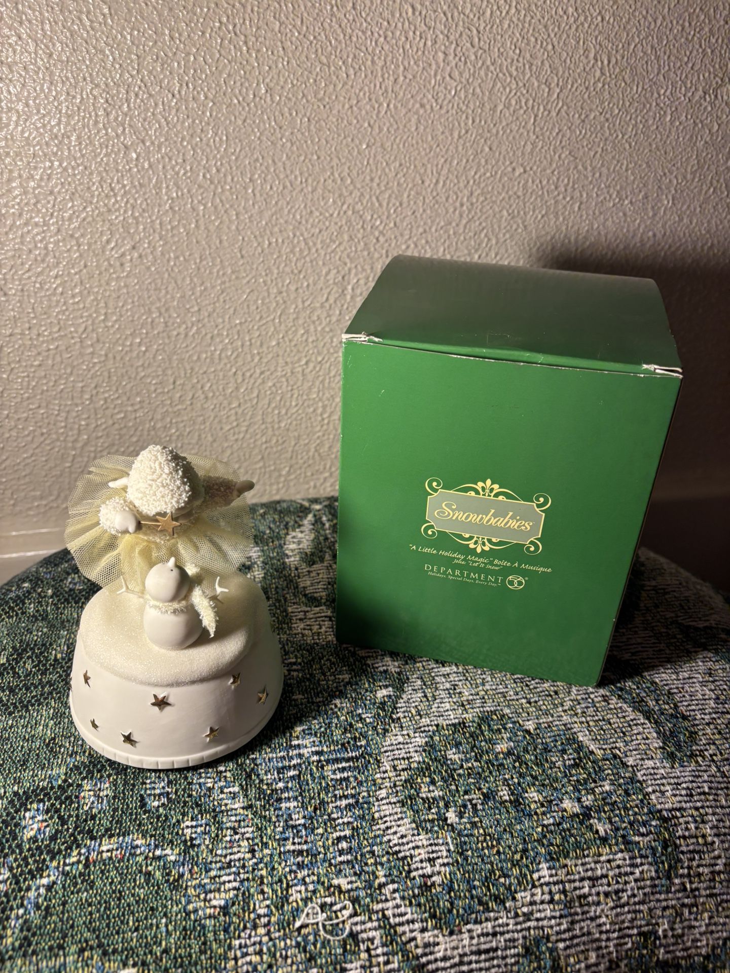Department 56 Snowbabies “A Little Holiday Magic”
