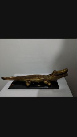 MID CENTURY - VTG ALIGATOR NUTCRACKER - SCULPTURE 13"×4" ×3"