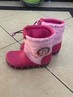 Crocs snow shoes size 1 $20