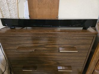 YAMAHA SOUNDBAR WITH SUB BUILT IN