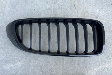 2014-2020 BMW 4 SERIES RIGHT SIDE FRONT UPPER GRILLE OEM