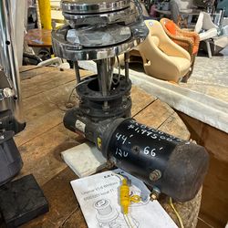 SC8900-023 Lewmar Windlass