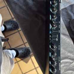 DBX Professional 166XL 2-Channel Compressor / Limiter / Gate