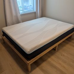 Practically new - Queen size Hybrid Mattress