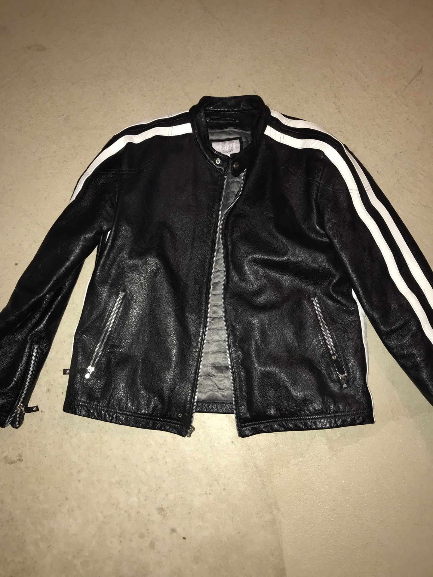 Wilson Men’s Genuine Leather Jacket, Size Large