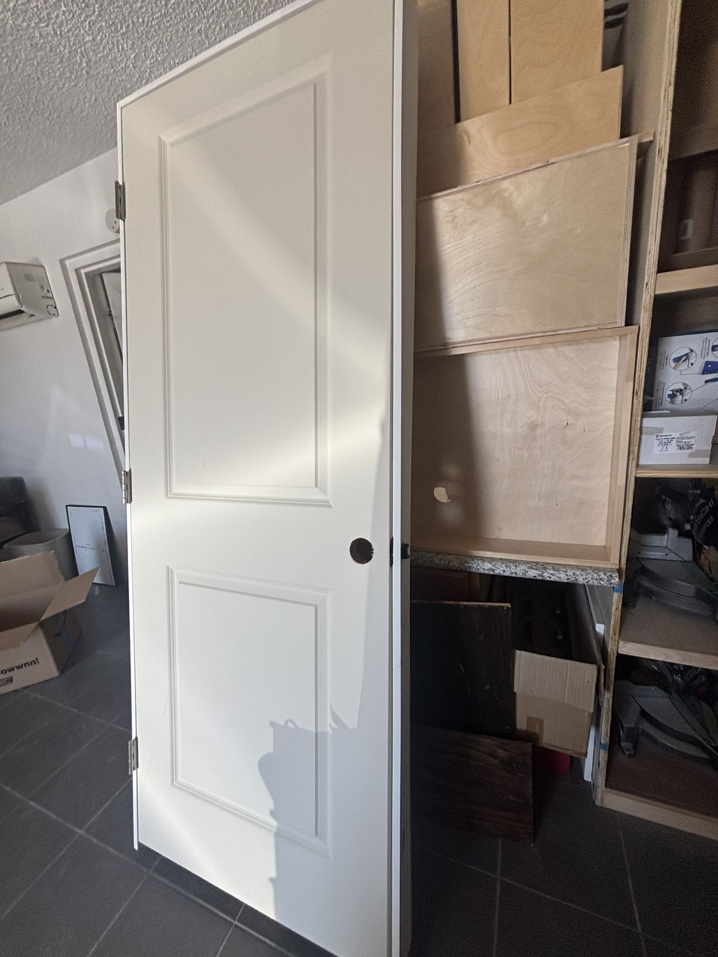 Door/Puerta BRAND NEW