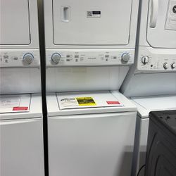 Frigidaire Washer/ Dryer Tower GAS 