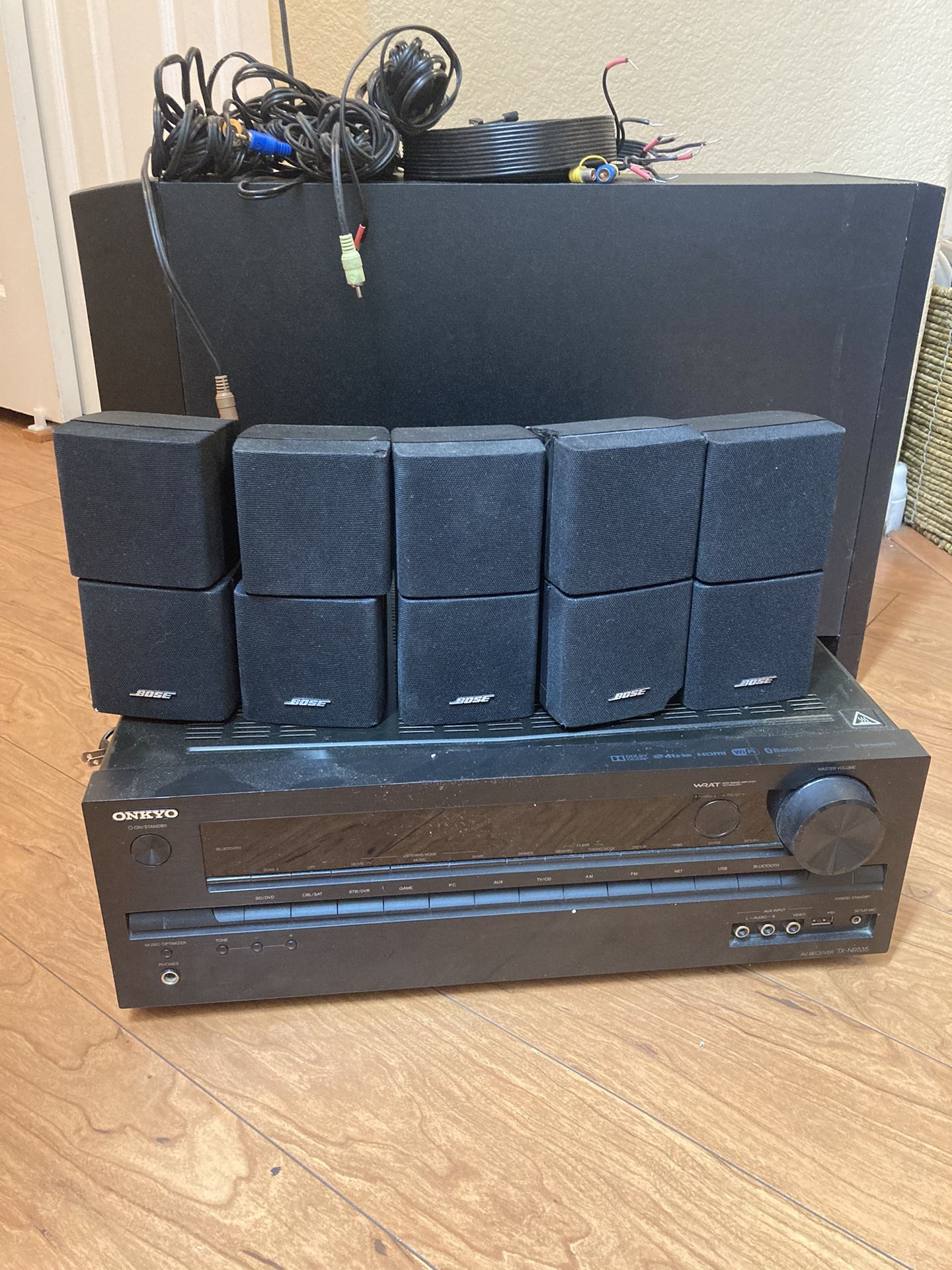 Bose Accoustimas 10 Series iii Set With 5.1 Onkyo Receiver