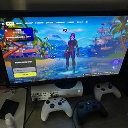 XBOX Series S And ASUS MONITER