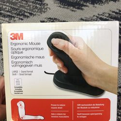 Brand New 3M Ergonomic Mouse