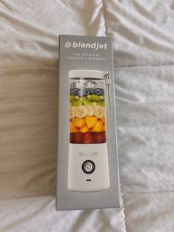 Blendjet portable blender