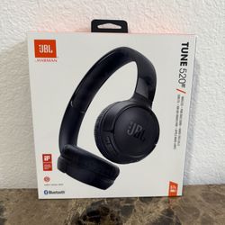 JBL Tune 520BT Black Wireless Headphones 