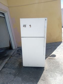 Hotpoint Refrigerator